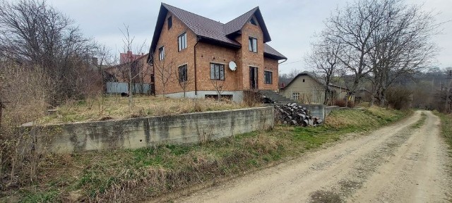 Продаж будинку в селі Коровія по вул. Черетейська