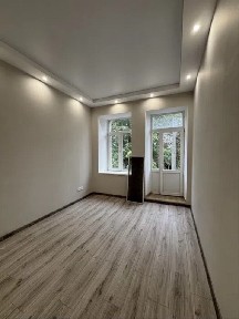 Продаж 2-кімнатної квартири 47.4 м², Болгарська вул.