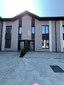 Продаж таунхаус, Ірпінь, 90 м², 4 кімнати, газ, центральні комунікації, поруч із Центральним парком. Зручна локація для комфортного життя.