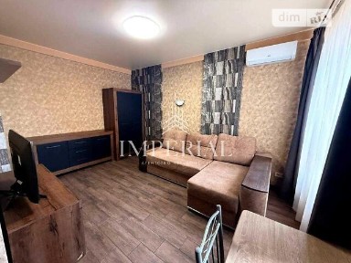 Деміївська вулиця, район Голосіївський, Київ, вул. Деміївська 13 • ID 34812790