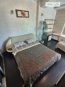 вул. Королеви Єлизавети ІІ 2 • ID 34807472