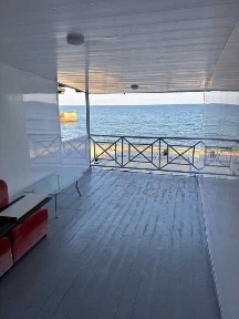 Продам двоповерховий будинок-дачу біля моря (причал)
