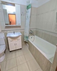 √ 3 кімнатна квартира по вул. Петра Могили