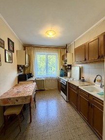 Продаж 3 кімнатної квартири вул. Пулюя