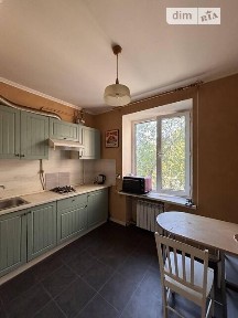 Продаж 3к квартири 69 кв. м на вул. Софіївська • ID 34814420