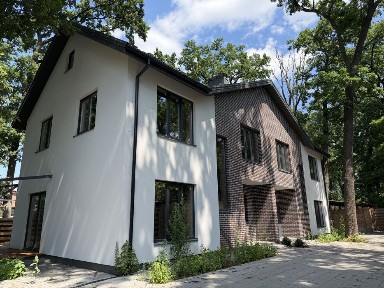 Продаж якісного цегляного дуплексу 120 м2 в центральній частині Бучі
