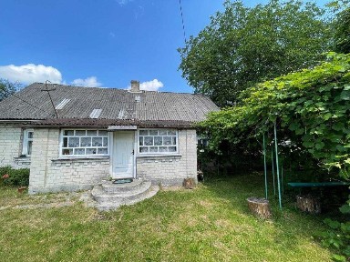 Продаж цегляного 2К Будинку в центрі смт. Ратне (поруч дит. садочку) !