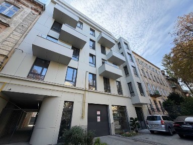 Продаж преміум квартири Коновальця 21