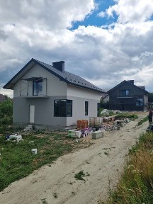 Будинок в Пустомитах