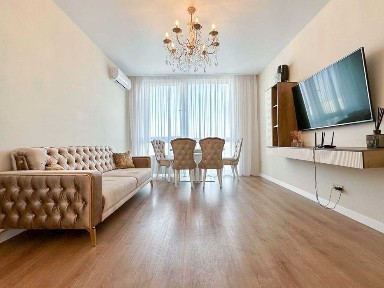 Продаж без комісії двокімнатної квартири 70 кв. м. з ремонтом та меблями в ЖК Славутич