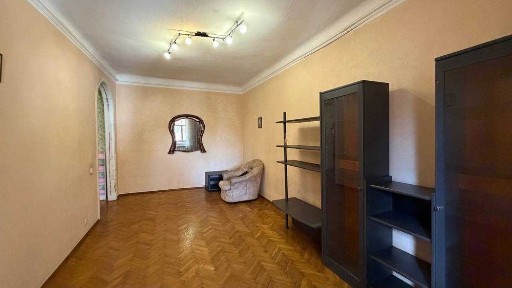 Здам велику 3 кімнатну квартиру Центр вул. Короленка оренда аренда Сдам квартиру в Центре