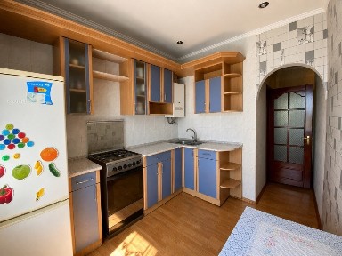 Продаж 2-кімнатної квартири 43 м², Сінна вул., 33Б