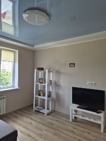 3 к. кв Драгомирівська 4