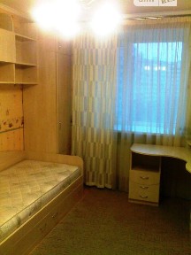 Продаж 3к квартири 82 кв. м на вул. Драгоманова 17 • ID 34819726