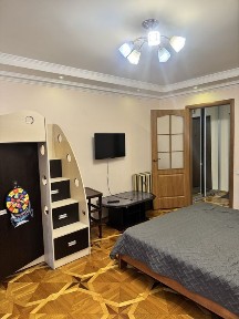 Оренда 1к квартири, м. Житомирська, Святошинська площа 1