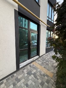 Продаж квартри Софіївська борщагівка під комерцію !