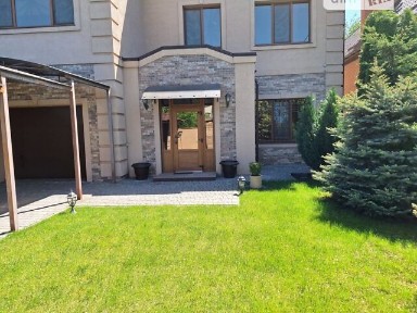 Продаж 2 поверхового будинку бесідка і ділянкою на 5 соток, 241 кв. м, 5 кімнат, на бул. Героїв полку 