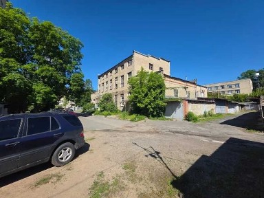Комерційна нерухомість 3600 м² у Харкові (пр. Науки, 50 + вул. Олеся Олександра, 2)