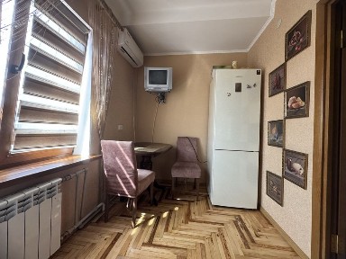 Оренда 3 кімн. кв в центрі Південного ( Ромакс)