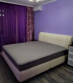 Здаю однокімнатну, метро 