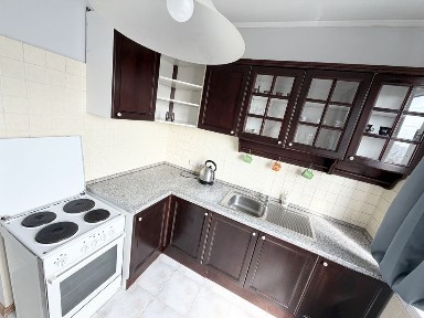 вул. Махова 4Г ( Жолудева ), 3 окремі кімнати.