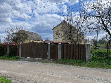 Продам новий двоповерховий будинок, збудований для себе 8 років тому