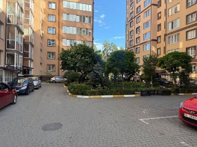 2 КІМ квартира з ремонтом, меблями і технікою, ЖК «Полтавський двір», газове опалення, мінімальне оформлення.