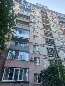 Продам трёхкомнатную квартиру БМВ седьмой этаж