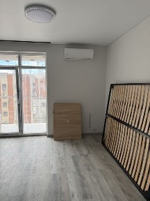 Квартира студія з ремонтом вул. Богомольця
