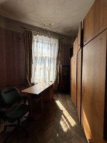 Продається 2 кімн. Кв. В центрі міста