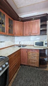 Продаж 2-кімнатної квартири з ремонтом в Солом'янському районі, вул. Джохара Дудаєва (Іскрівська), 12.