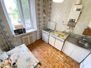 Продам 1кін. квартиру Центр, парк Шевченка