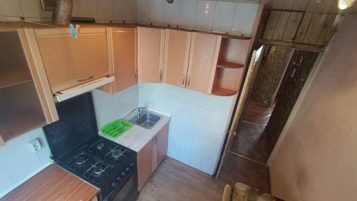 Продаж 2 кімнатна квартира, центр, 1 поверх