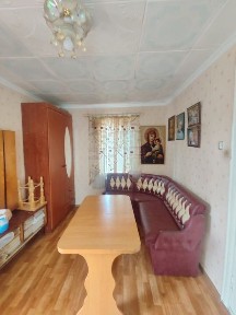 Каменный крепкий дом в Беляевке