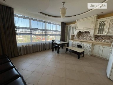 Довготривала оренда 3к квартири на вул. Літературна 1А • ID 34822076