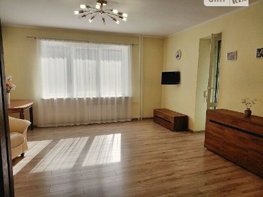 Продаж 3к квартири 113 кв. м на вул. Олександра Лазаревського 9 • ID 34822756