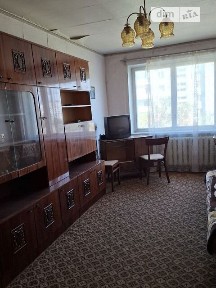 вул. Лахтинська 21 34822625