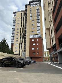 Продам 3-кімнатну квартиру в ЖК «Кристал»
