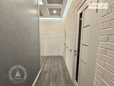 Продаж 2к квартири 44 кв. м на вул. Центральна • ID 34823757