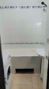 продається 2х кімнатна квартира в центрі АВТОНОМНЕ ОПАЛЕННЯ