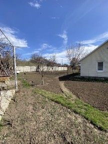 Продається 2-кімнатний будинок у Великому Кучурові