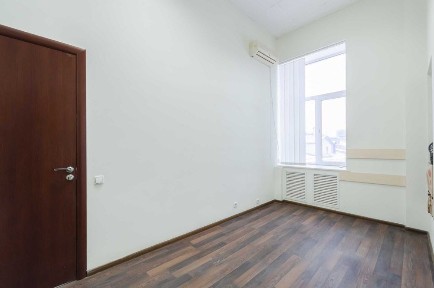Світле приміщення 53 м² у центрі Києва | 2 кімнати | Метро поруч