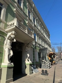 Сдам 1-комн длительно центр города Дерибасовская