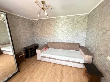 ПРОДАЖ БУДИНКУ З ГАРАЖЕМ за ціною і якістю вигідніше ніж купувати квартиру! Стан добрий житловий своя ділянка, адекватні сусіди, спокійний район