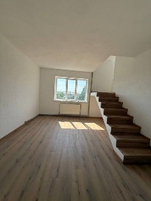 Продаж 3 кімнатної дворівневої квартири в Богородчанах