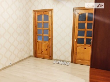 Здам подобово 3к квартиру на вул. Академіка Єфремова 20 • ID 34710715