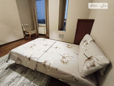 Здам подобово 2к квартиру на вул. Генуезька 5 • ID 34559729