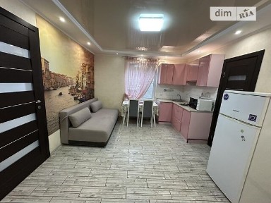 Здам подобово 1к квартиру на вул. Жаботинського 42, кв. 1 • ID 34425993