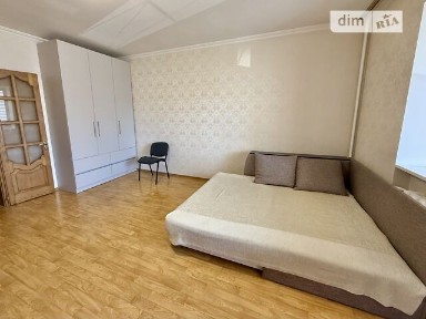 Здам подобово 1к квартиру на вул. Захисників України 10Б, кв. 41 • ID 34282108