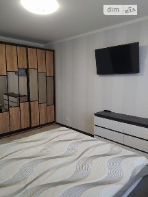 Здам подобово 1к квартиру на мас. Радужний 15/4 • ID 34209858